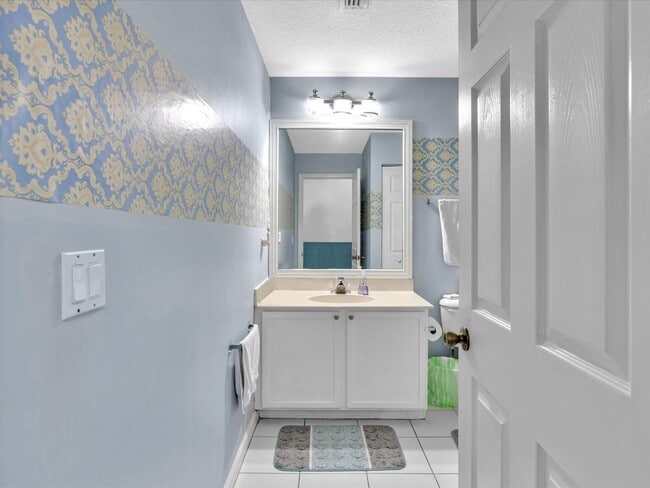 Building Photo - 9695 Porta Leona Ln