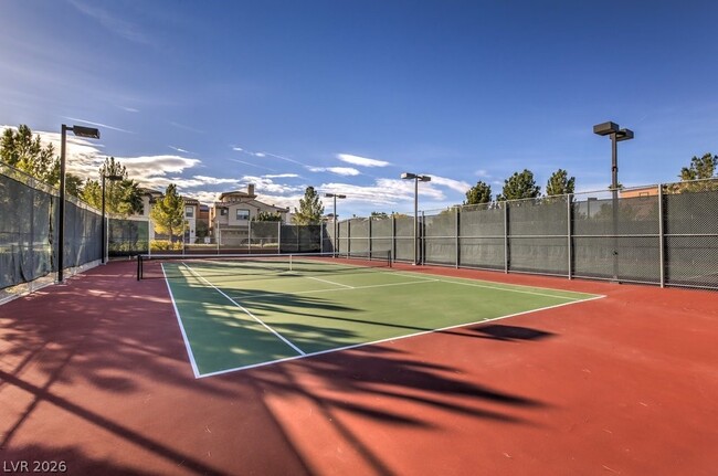 Building Photo - 1028 Via Corto St