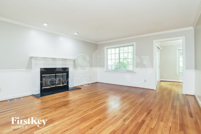 Building Photo - 8908 Harpers Grove Ln