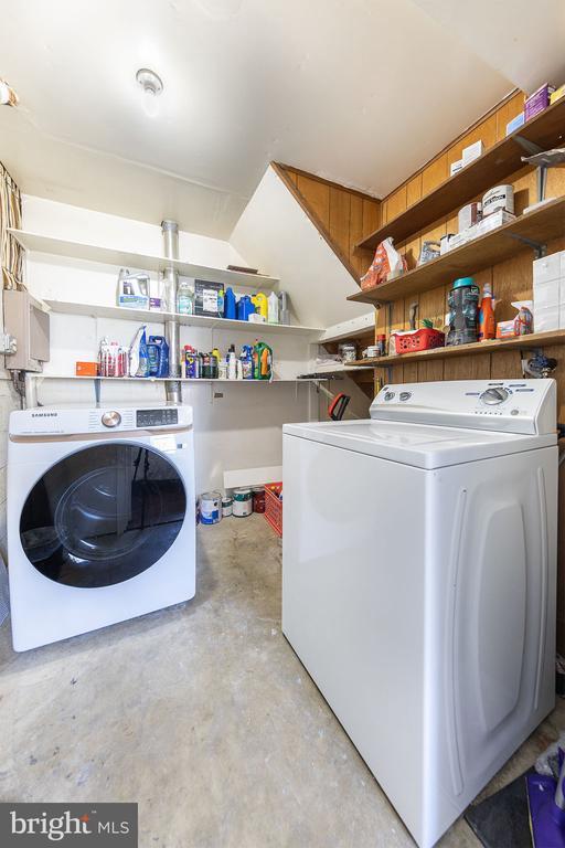 Building Photo - 4333 Cedarlake Ct