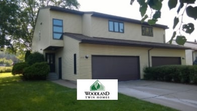 Building Photo - 1202 N 16th Ave