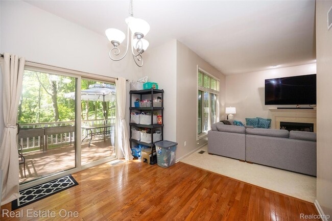 Building Photo - 3481 Castlewood Ct