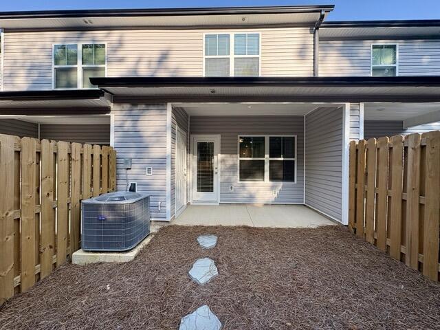 Building Photo - 651 Caroline Ct