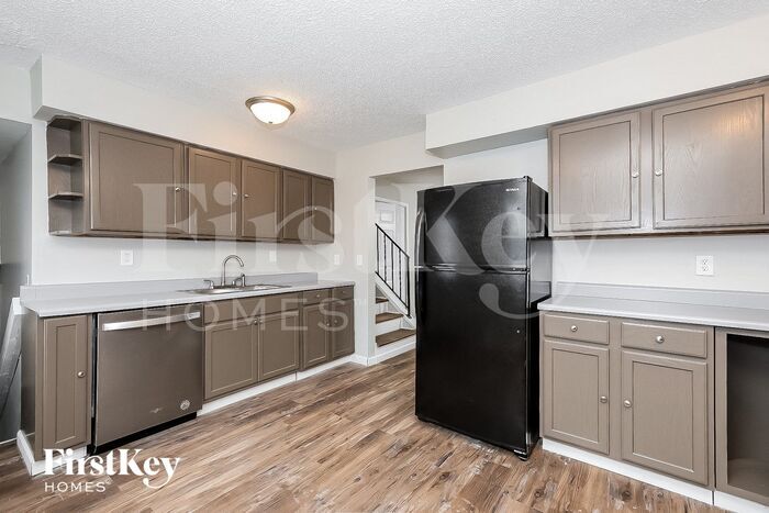 Building Photo - 3545 Malabar St