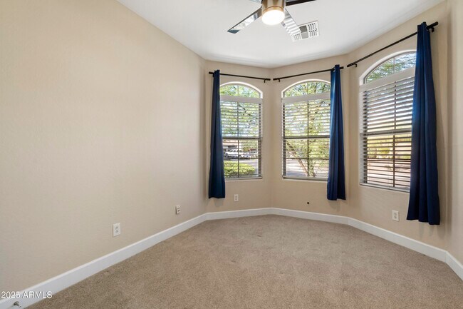 Building Photo - 42130 N 44th Dr