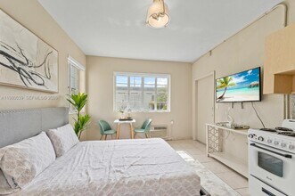 Building Photo - 301 86th St