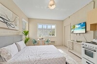 Building Photo - 301 86th St