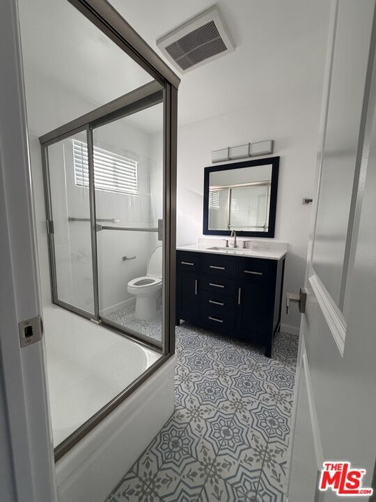 Building Photo - 5730 Yolanda Ave