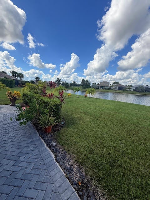 Building Photo - 8898 SW Breve Way