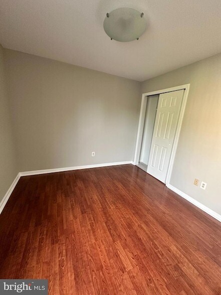 Building Photo - 155 Weybridge Dr