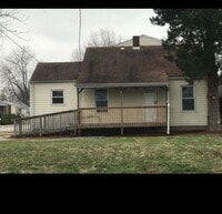Building Photo - 3600 Falling Springs Rd