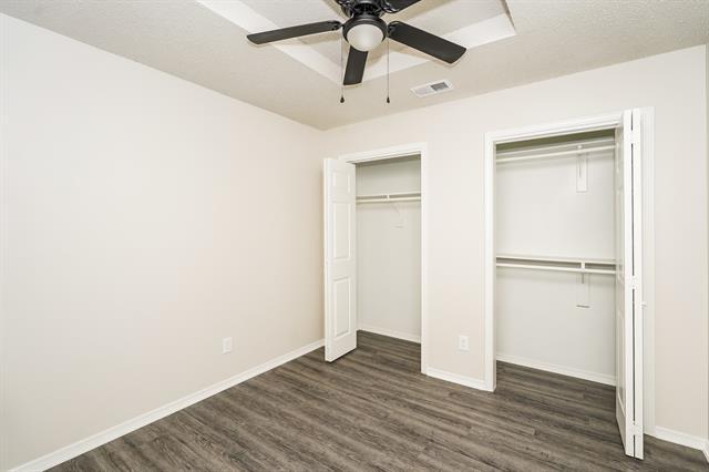 Building Photo - 2336 Markland St