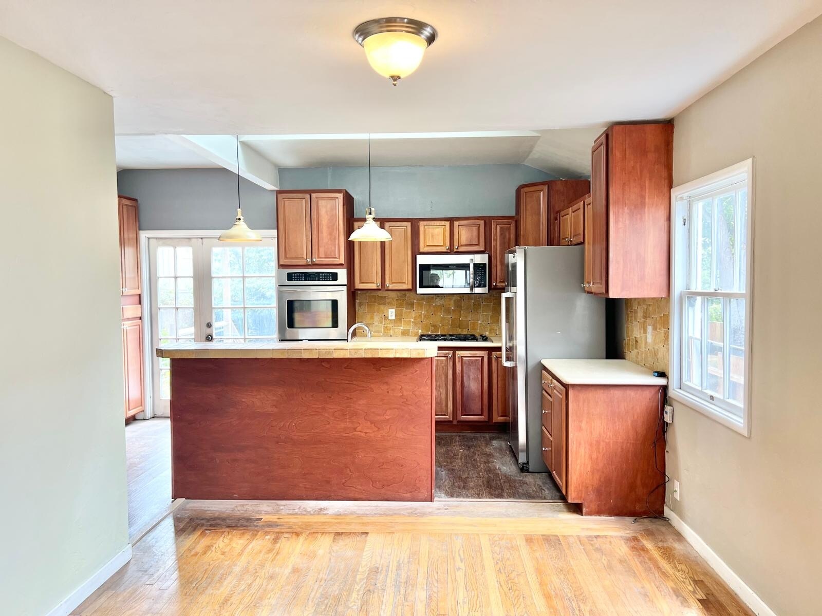 Building Photo - 1390 Dwight Way