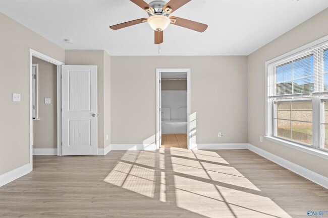 Building Photo - 161 Fields Pond Dr