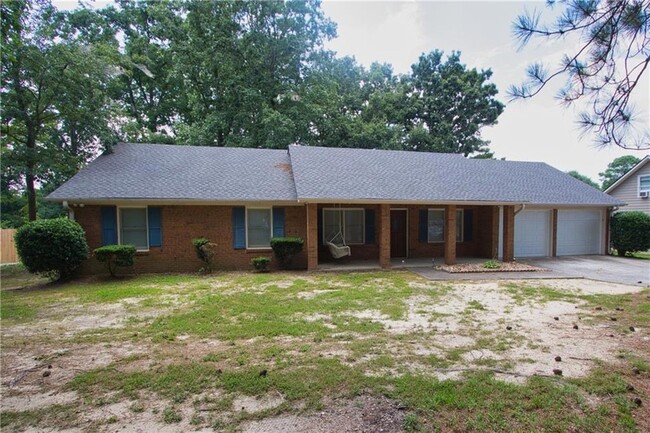Building Photo - 2421 Sherrie Ln SW