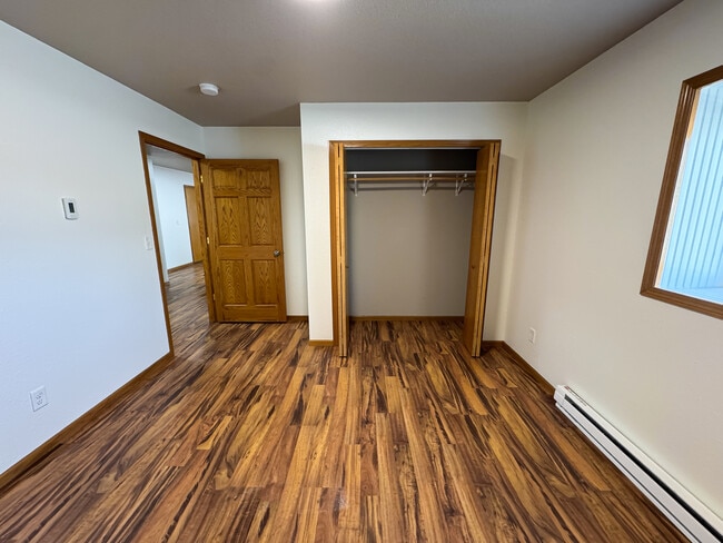 Building Photo - Theater Apartments Beulah