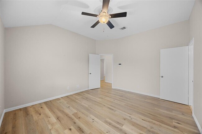 Building Photo - 2608 Water Well Ln