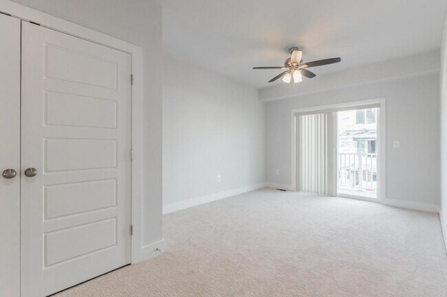 Building Photo - 2618 Lassen Dr