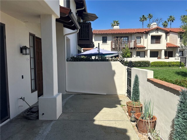 Building Photo - 415 E Bougainvillea Ln