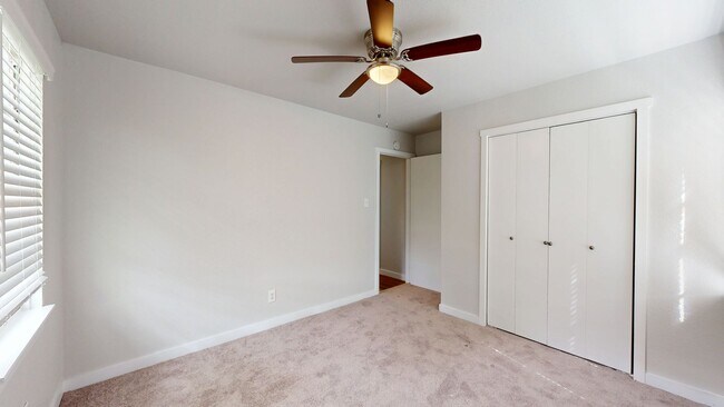 Building Photo - REMODELED HOME READY FOR YOU