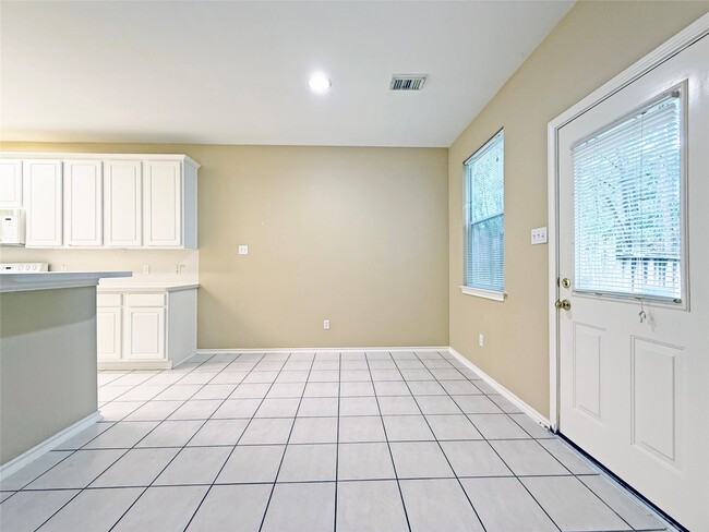 Building Photo - 63 Ledgestone Pl