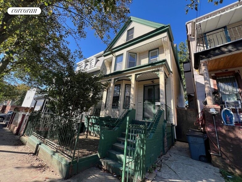Building Photo - 82 Hendrix St