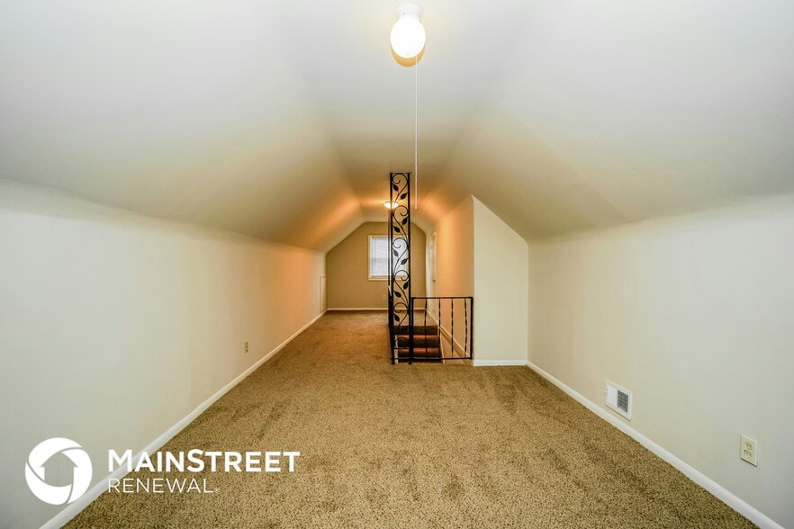 Building Photo - 3980 Halsey Pl