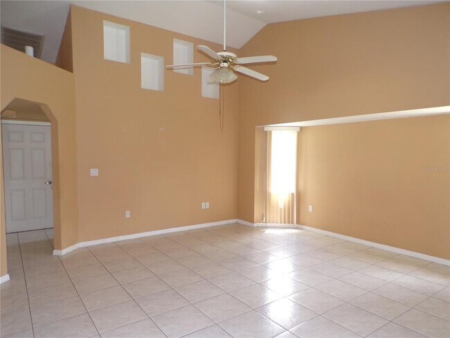 Building Photo - 555 Corrientes Cir