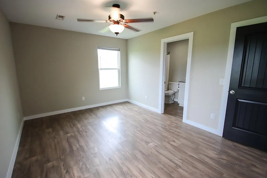 Building Photo - 3811 McBroom Chapel Rd