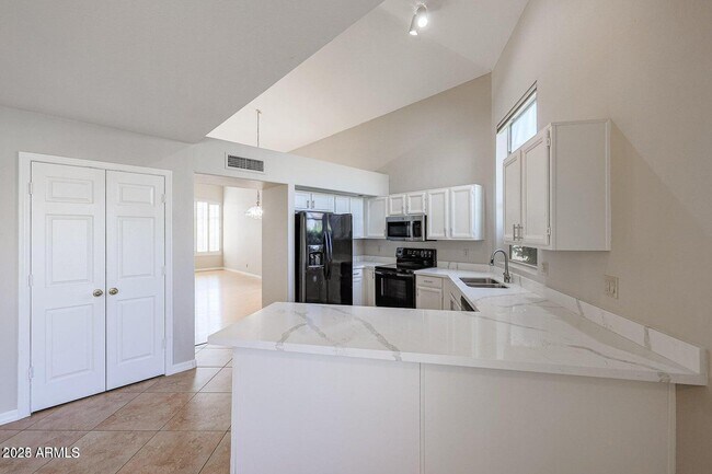 Building Photo - 14578 N 90th Ln