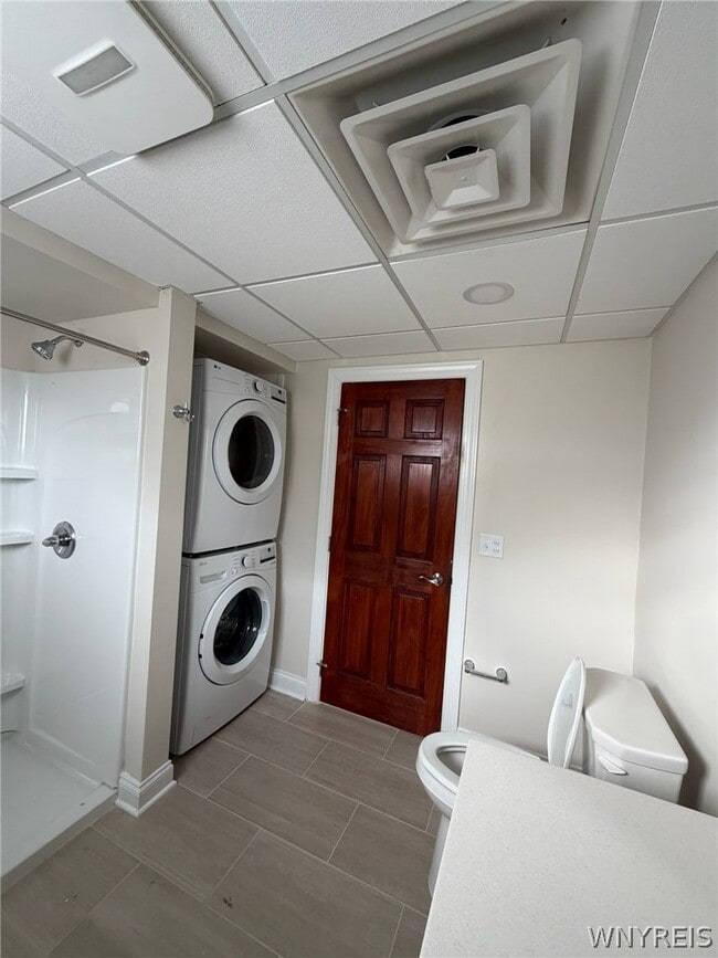 Building Photo - 107 Humboldt Pkwy