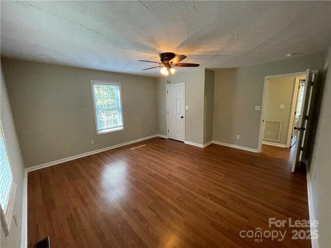 Building Photo - 2474 Oak Valley Ln