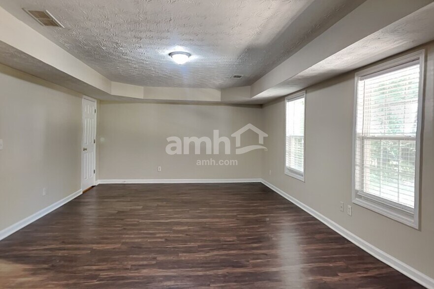 Building Photo - 4422 Keenly Valley Dr NE