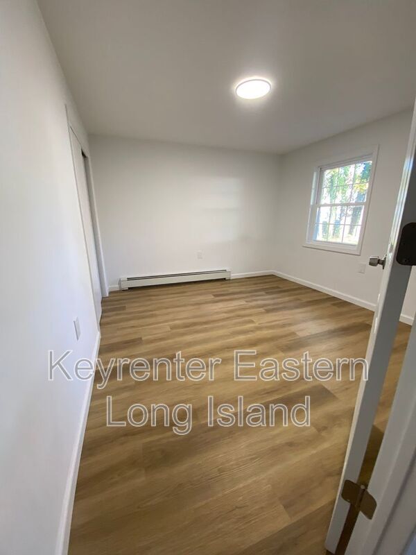 Building Photo - 30 Cedar Ave