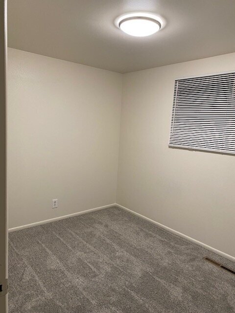 Building Photo - Stunning 3 Bedroom House near Hill Air Force Base!