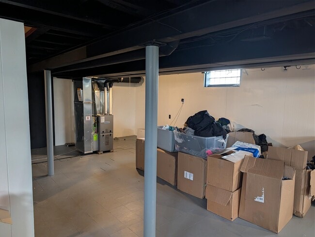 Building Photo - 2825 Dwight St