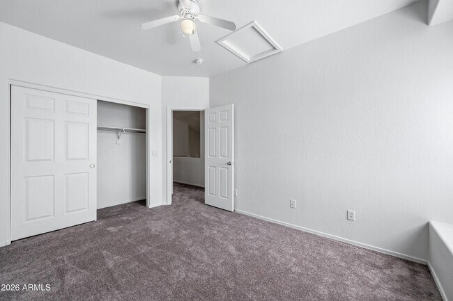 Building Photo - 9054 W Custer Ln