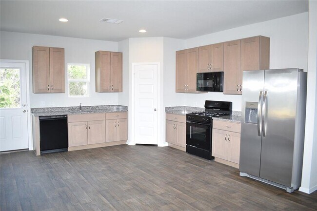 Building Photo - 5404 Lomasso Dr