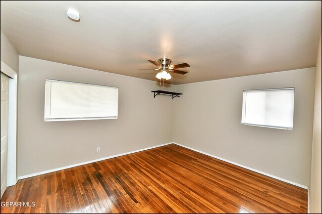 Building Photo - 3125 Hamilton Ave