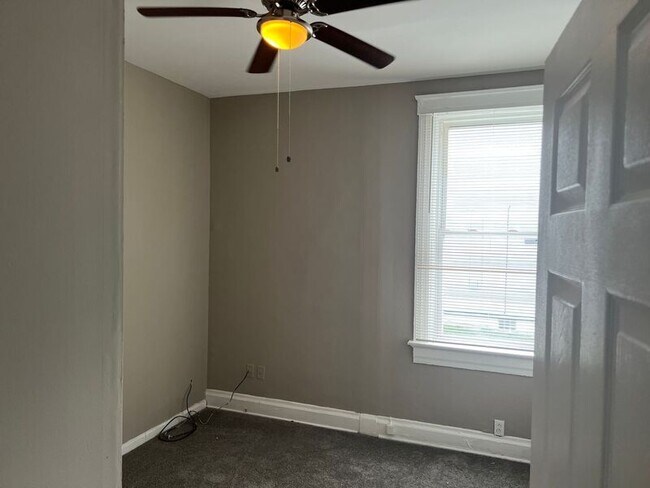 Building Photo - 3643 West Eighth Street