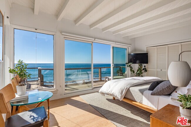 Building Photo - 42602 Pacific Coast Hwy