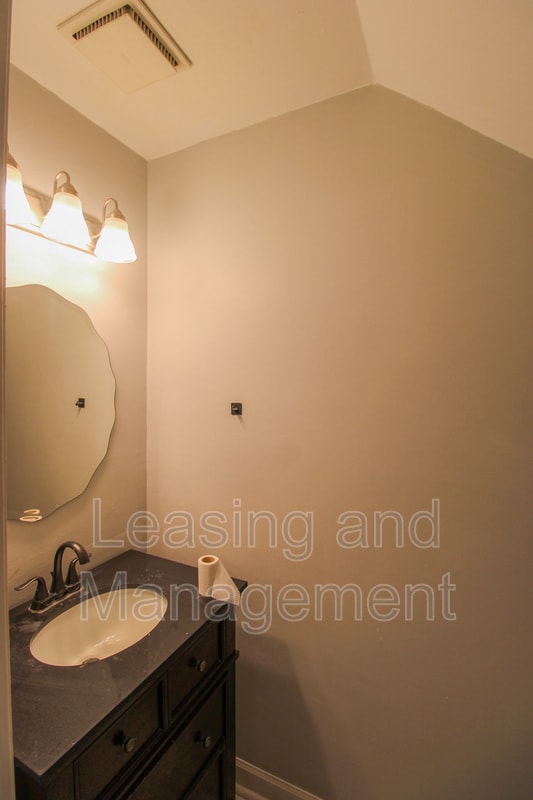 Building Photo - 679 Williamson Dr