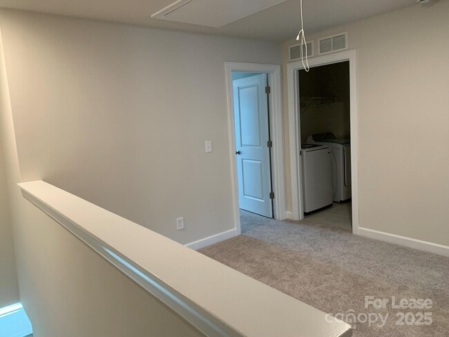 Building Photo - 2316 Belterra Dr