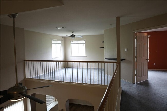 Building Photo - 525 Grey Feather Ct