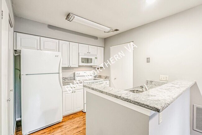 Building Photo - 11114 Beaver Trail Ct