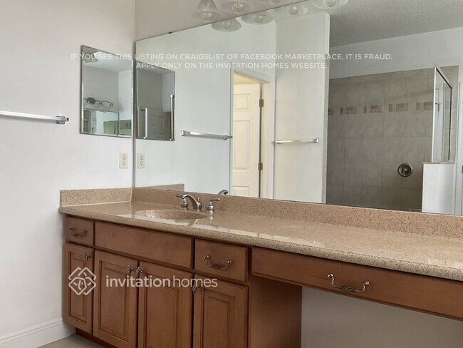 Building Photo - 14708 Catlin Rd