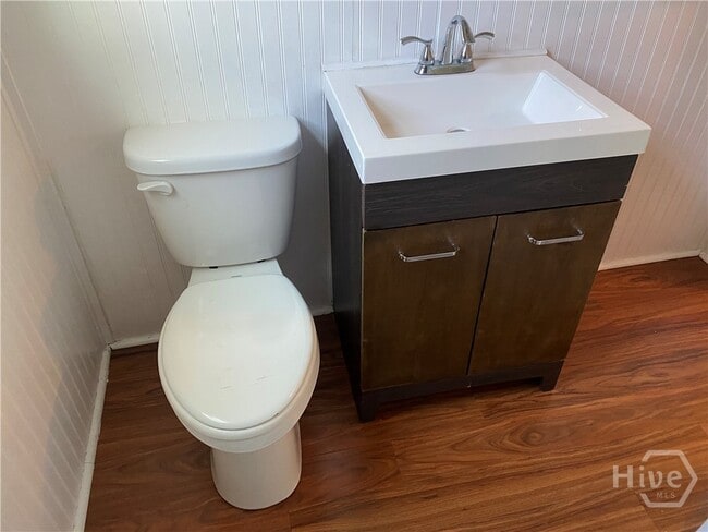 Building Photo - 19 W 53rd St