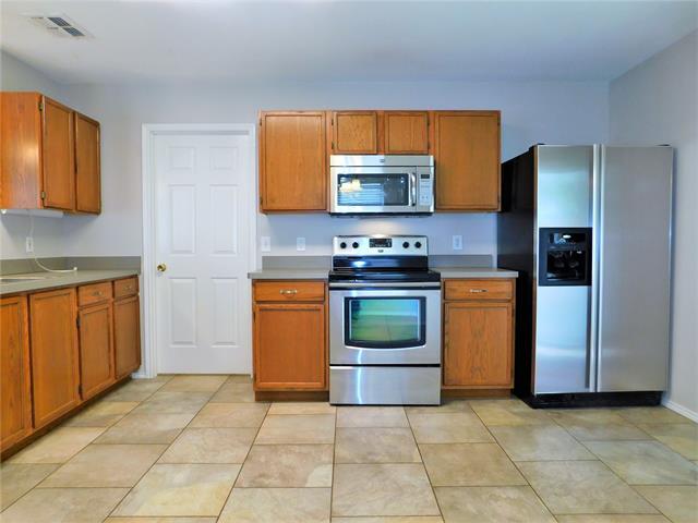 Building Photo - 2209 Lookout Ln