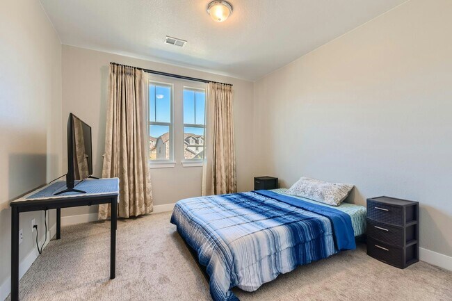 Building Photo - 7183 S Shady Grove Ct
