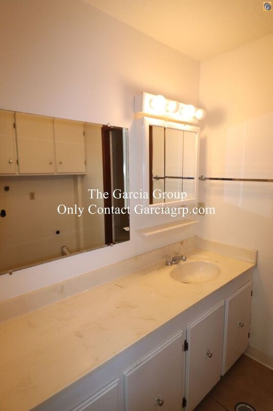 Building Photo - 15205 SW 119th Ave